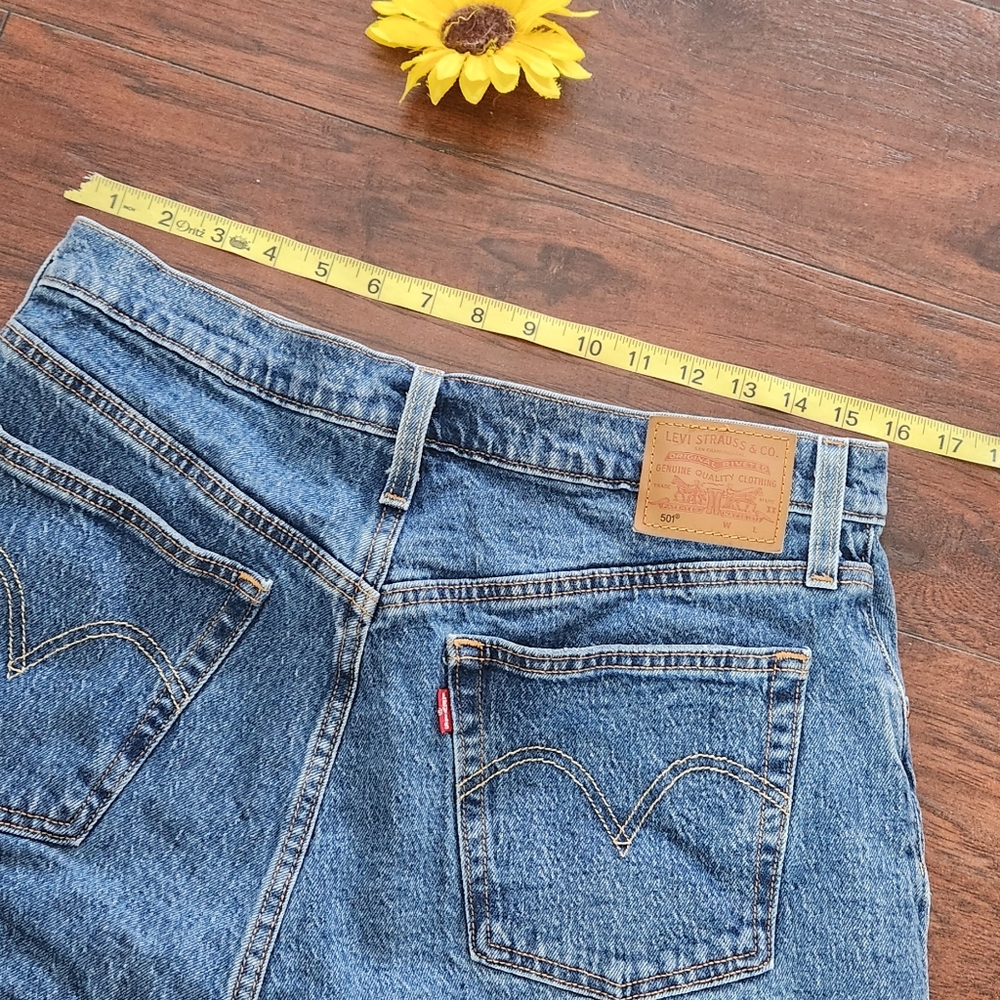 LEVI'S 501 VINTAGE JEANS SHORTS 💙 - Picture 11 of 14